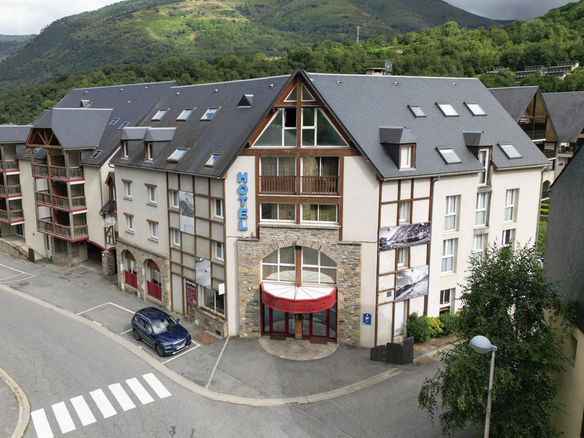 Hotel Les Arches サン・ラリー・スラン エクステリア 写真